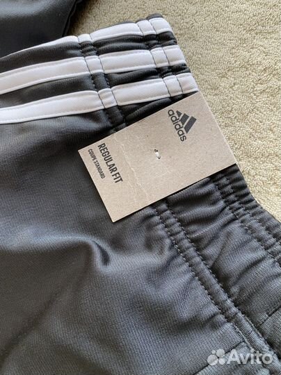 Спортивный костюм adidas новый