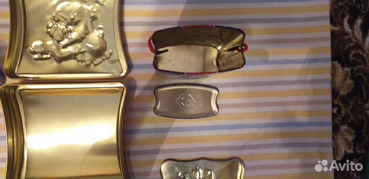 Коробки жестяные из под чая,под всякие мелочи