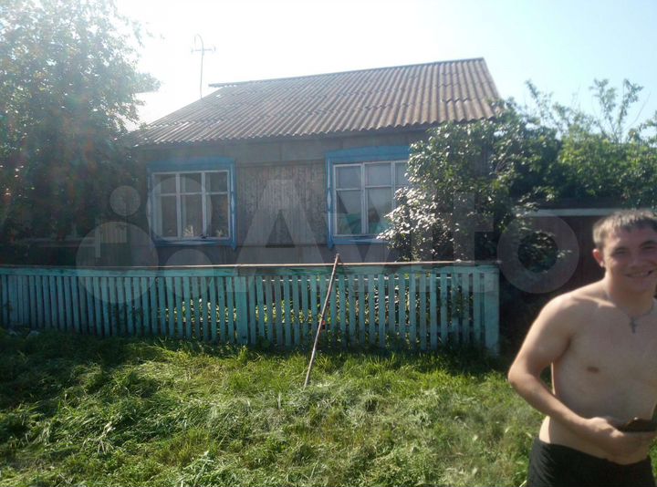 Доля в 3-к. квартире, 67 м², 1/1 эт.