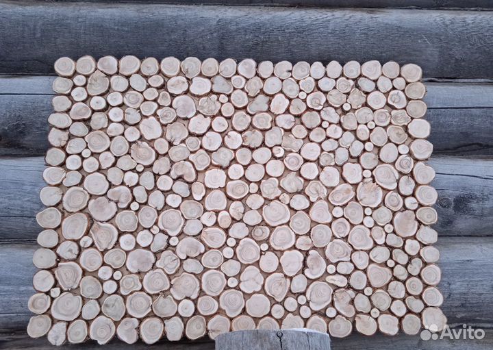 Панно из можжевельника