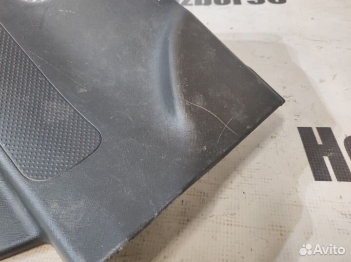 Накладка на порог задняя левая Honda Cr-V 2 RD8