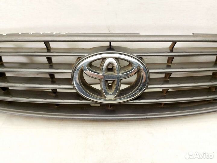 Решётка радиатора Toyota Corolla 8. 1999-2002