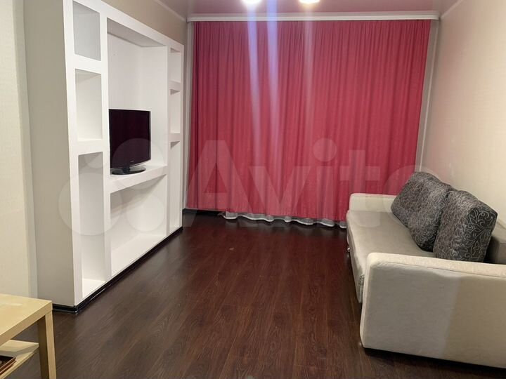 2-к. квартира, 55,8 м², 1/3 эт.