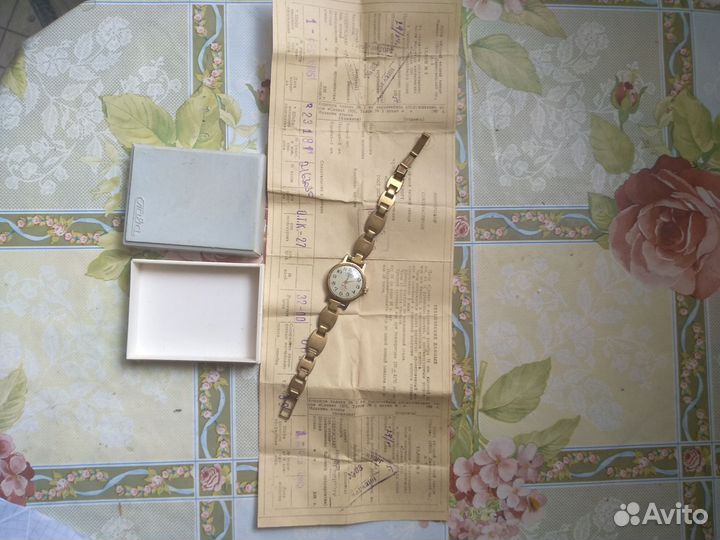 Часы женские 
