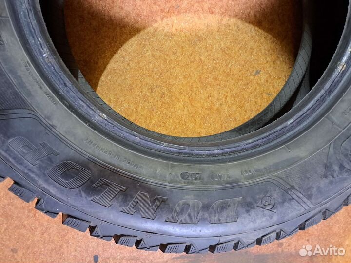 Dunlop Ice Touch 215/65 R16