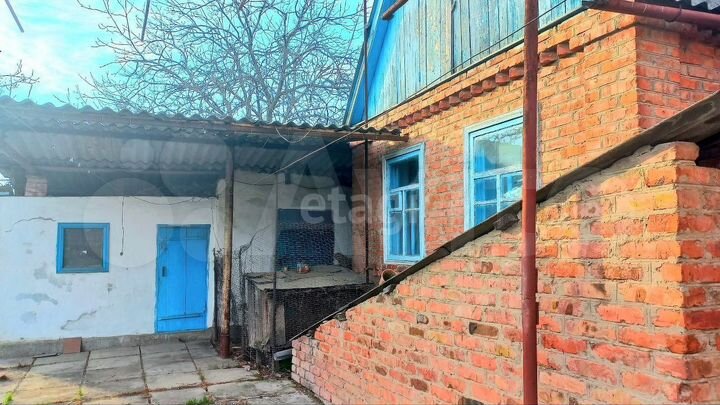 Дом 53 м² на участке 6,1 сот.