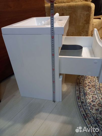 Тумба и раковина в ванную. новая