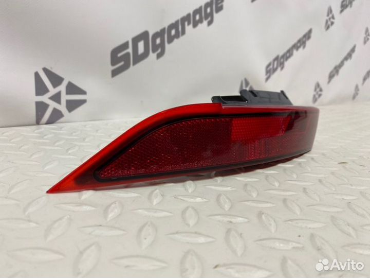 Фонарь противотуманный задний левый Land Rover