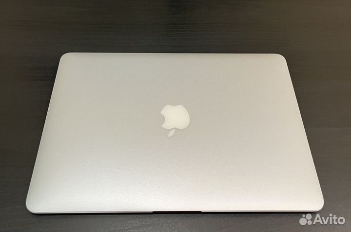 Apple MacBook Air 13 Core i5 8Gb