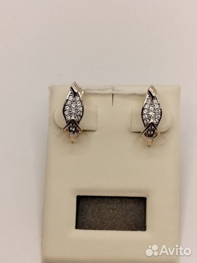 Золотые серьги