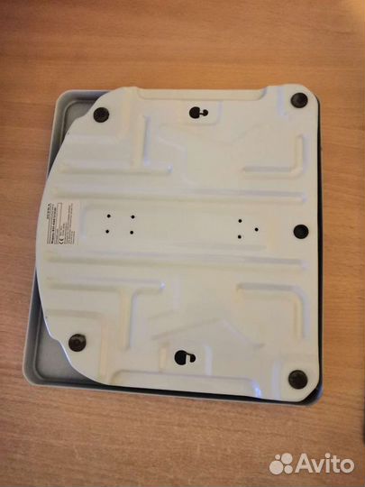 Продаю весы напольные механические. Бренд Sharp