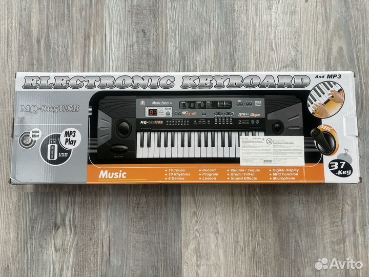 Синтезатор mq805usb