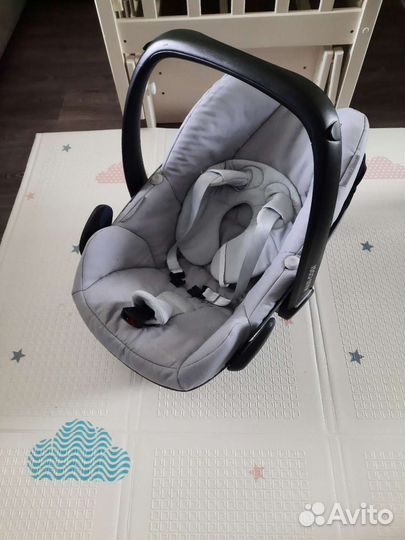 Детское автокресло от 0 maxi cosi