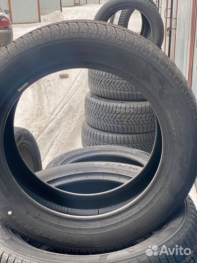 Pirelli Scorpion Winter 2 275/50 R21 113V