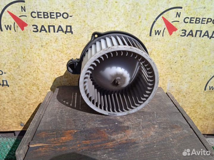 Моторчик печки Hyundai Santa Fe DM D4HB 2012