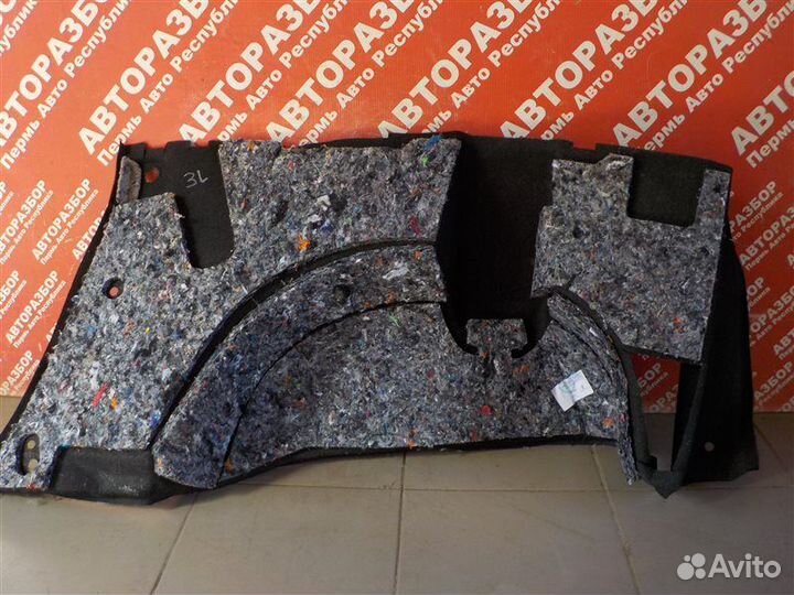 Обивка арки багажника задняя левая LADA Largus R90
