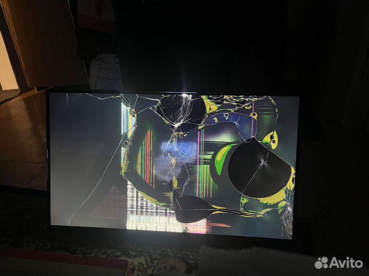 Телевизор SMART tv на запчасти