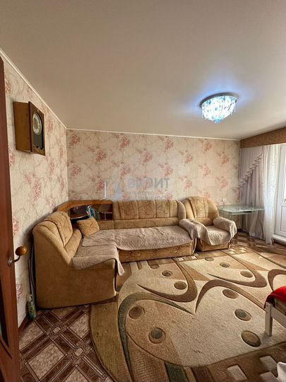 2-к. квартира, 48 м², 4/9 эт.