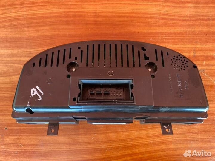 Панель приборов Vw Passat B6 BXE 2009