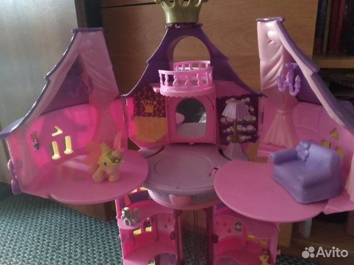 Игрушка Замок башня для лошадок