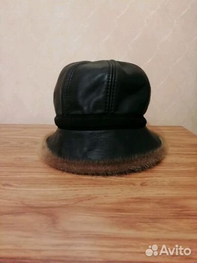 Берет кожанный