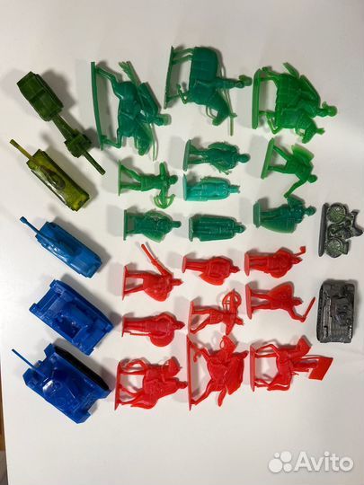 Советские солдатики и военная техника СССР