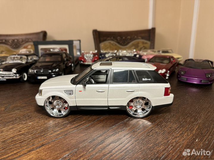 1:18 Maisto Playerz: Range Rover, Mercedes