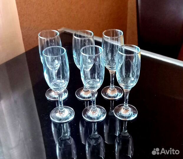 Бокалы для вина новые