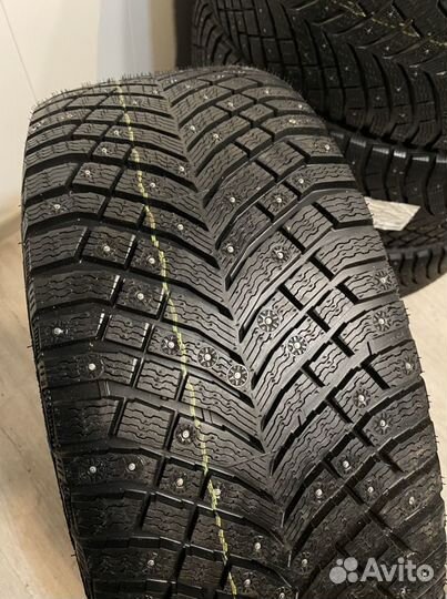 Новые зимние Audi Q7 4M r20 255/50 Michelin