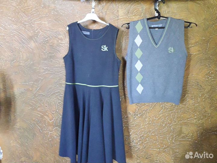 Сарафан Сколково от 158до 164 см и пиджак 134 см
