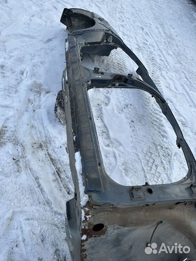 Правая четверть LADA priora седан 2018