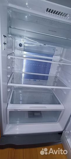 Холодильник hitachi