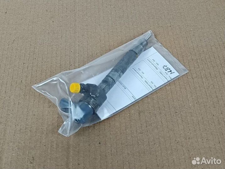 Форсунка A6110701687 Mercedes-Benz Sprinter W906