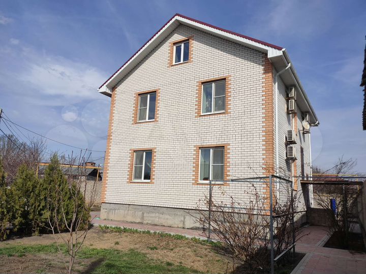 Дом 160 м² на участке 10 сот.