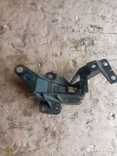 Внутренняя ручка двери задняя левая Opel Zafira A