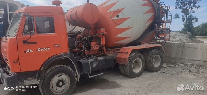 Водитель на автобетоносмеситель