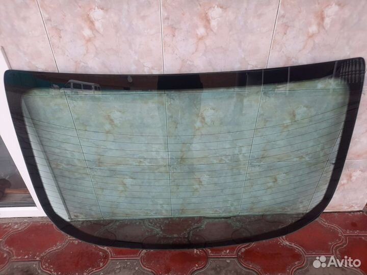 Задние лобовые стёкла Volkswagen Touareg, Ford