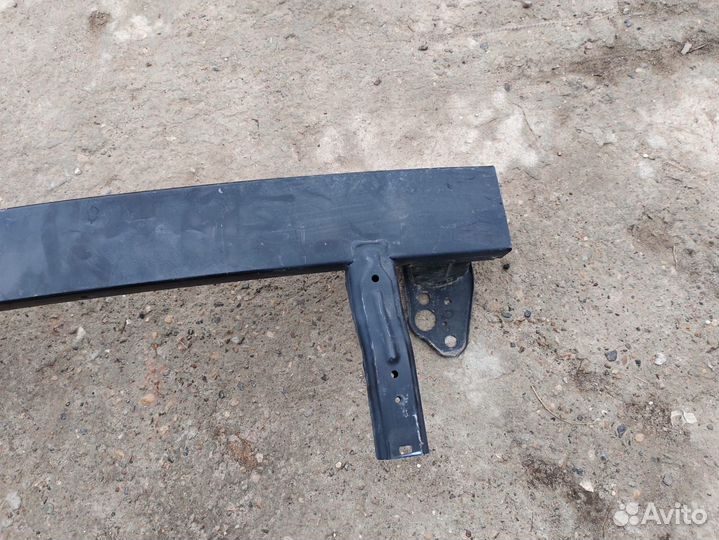 Усилитель переднего бампера Hyundai Solaris 2