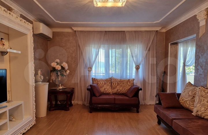 Дом 315 м² на участке 580 м² (Черногория)