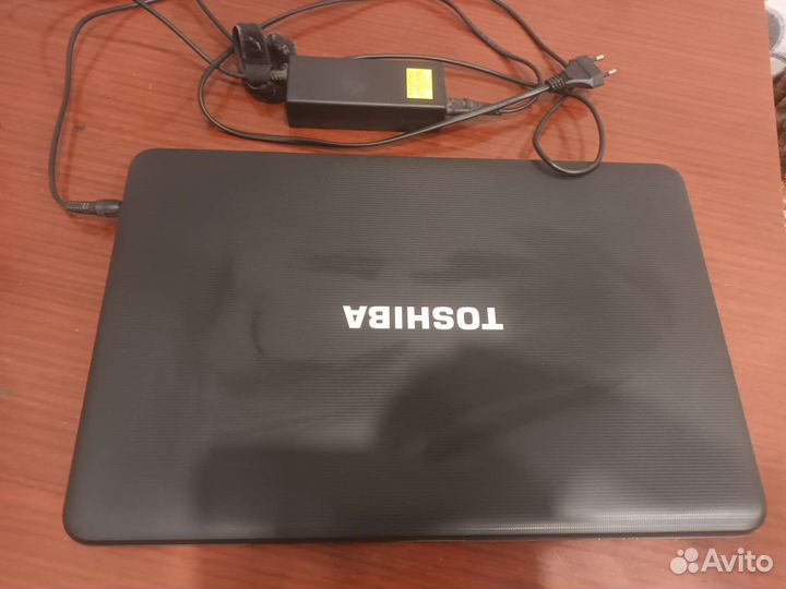 Ноутбук toshiba
