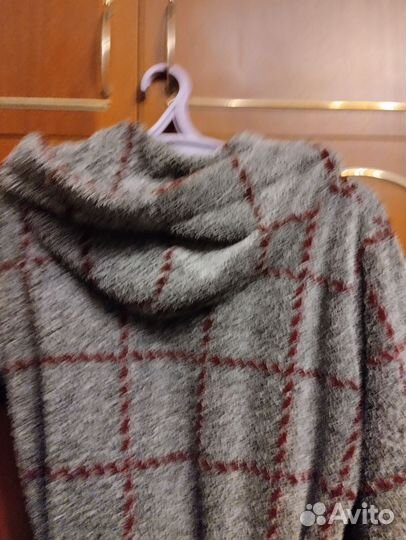 Мужской махровый халат с капюшоном