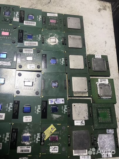 Большая коллекция ретро процессоров