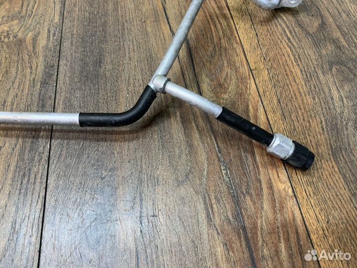 Audi Q7 4L Трубка кондиционера 7L6820750R