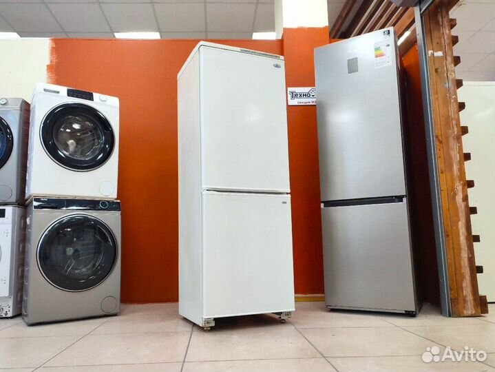 Холодильник бу Atlant. На гарантии