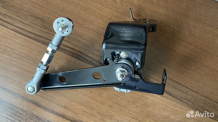 Тяга датчика положения кузова