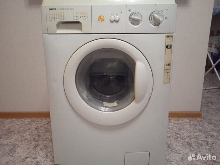 Стиральная машина (zanussi)