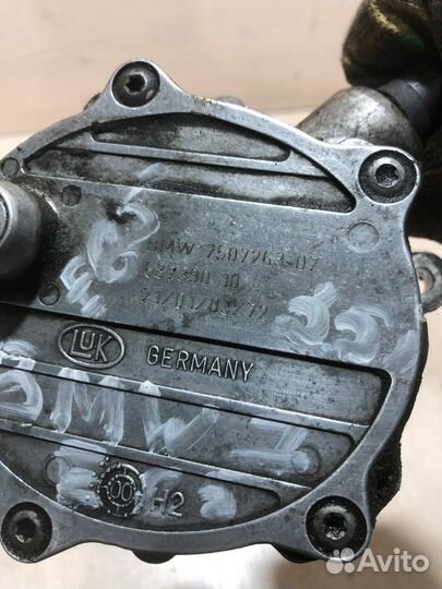 Насос вакуумный для BMW 7-serie E65