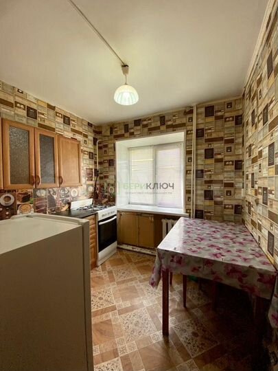 2-к. квартира, 44 м², 1/2 эт.