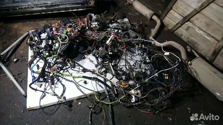 Проводка подкапотная volkswagen golf 4 1.4 МКПП