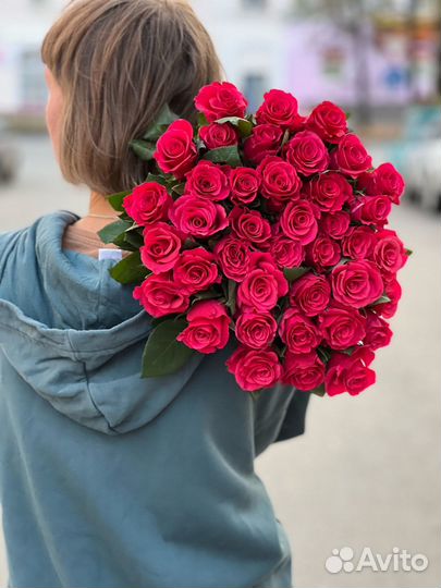 Красная роза, букеты из роз